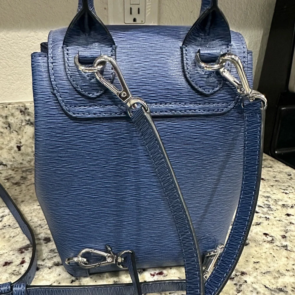 DKNY Blue Leather Lex Backpack, like new! - Picture 2 of 9